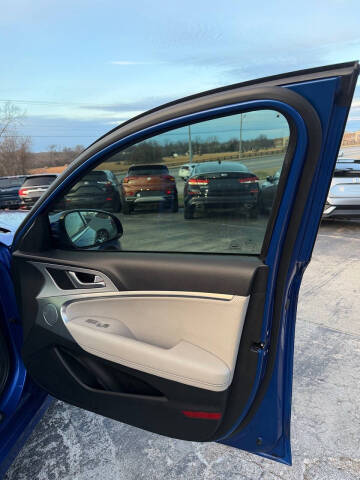 2021 Genesis G70 2.0T