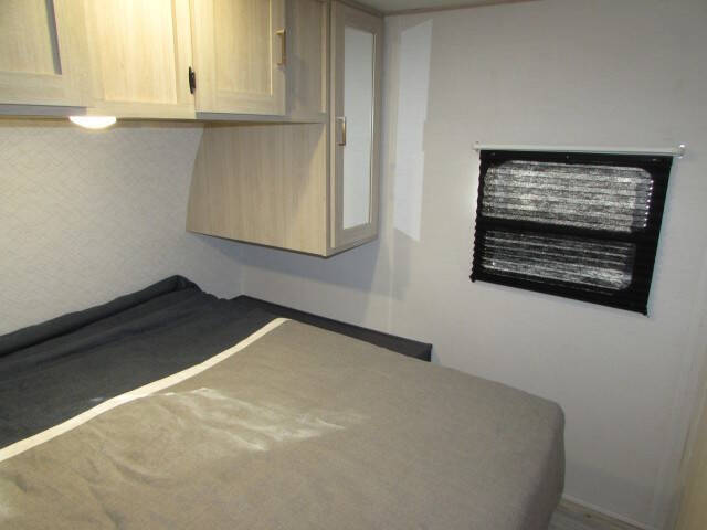 2025 Forest River AVENGER 25