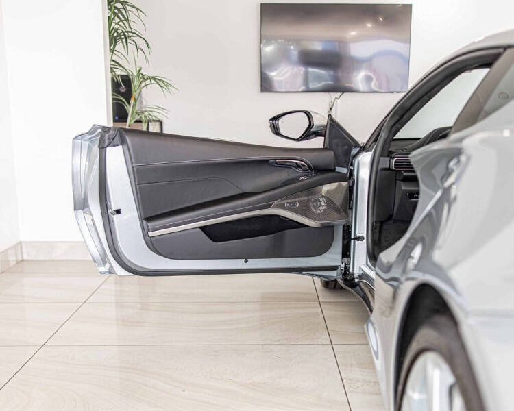 2025 Lotus Emira V6 Base