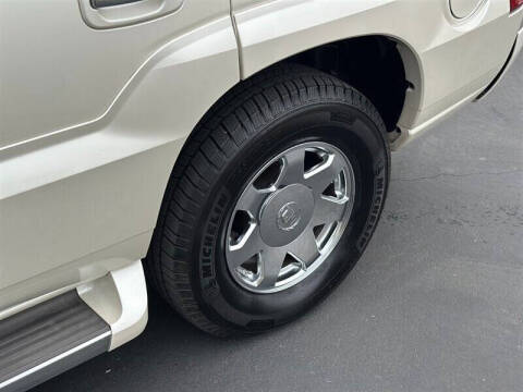 2005 Cadillac Escalade