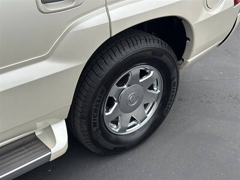 2005 Cadillac Escalade