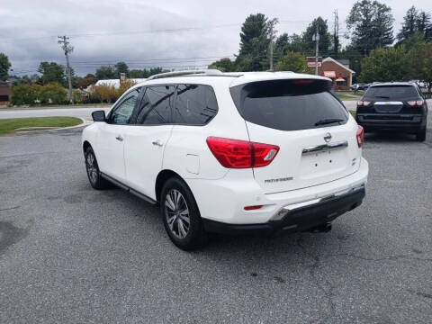 2018 Nissan Pathfinder