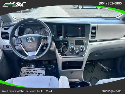 2015 Toyota Sienna