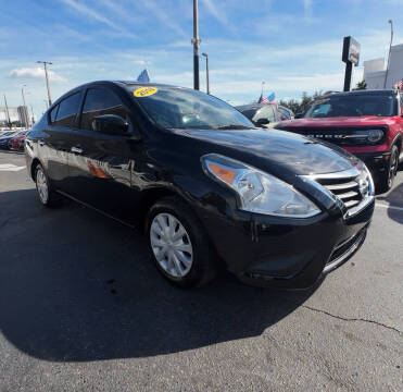 2018 Nissan Versa SV