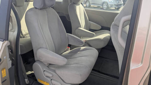 2014 Toyota Sienna L 7-Passenger