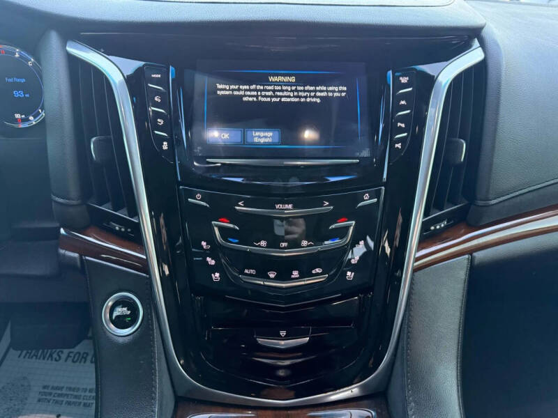 2018 Cadillac Escalade Luxury