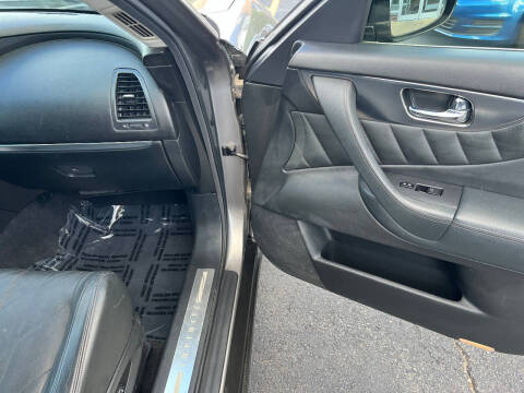 2010 Infiniti FX35