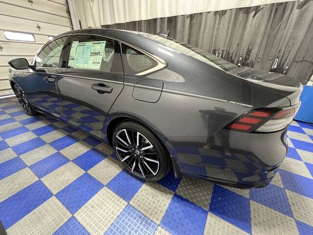 2025 Honda Accord Hybrid Touring