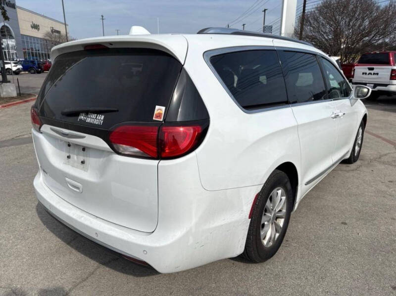 2019 Chrysler Pacifica Touring L