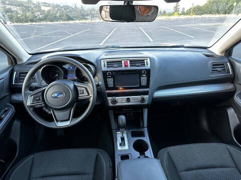 2019 Subaru Outback 2.5i