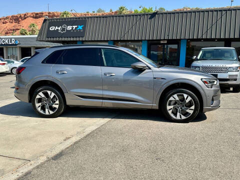 2021 Audi e-tron quattro Premium