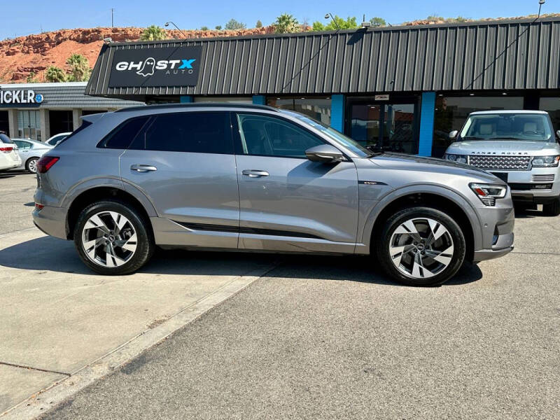 2021 Audi e-tron quattro Premium