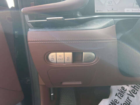 2023 Genesis G90 3.5T e-Supercharger