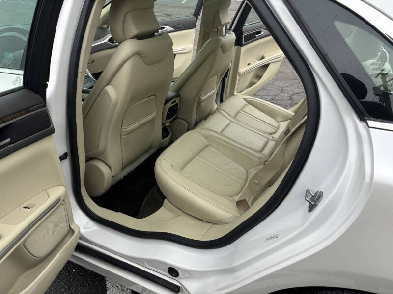 2015 Lincoln MKZ Hybrid