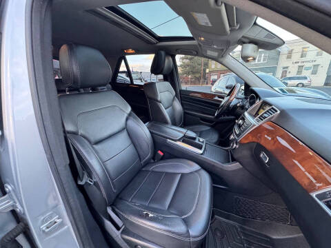 2012 Mercedes-Benz M-Class ML 550