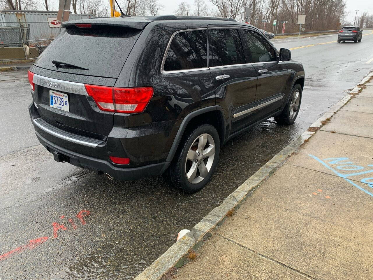 2013 Jeep Grand Cherokee for sale at 2065 Auto Sales, LLC. in Fall River, MA