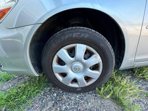 2004 Toyota Camry Standard