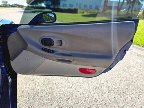 2004 Chevrolet Corvette