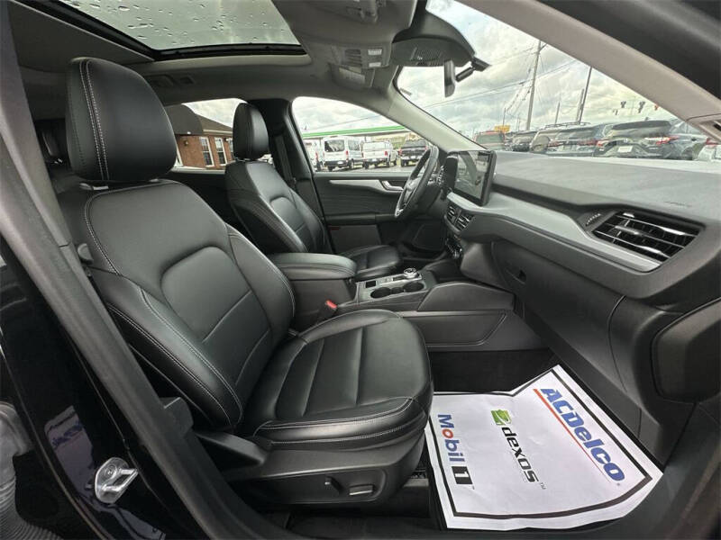 2024 Ford Escape Platinum