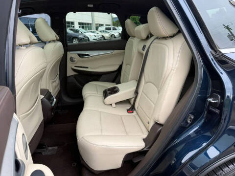 2019 Infiniti QX50 Essential