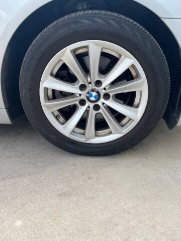 2015 BMW 5 Series 528i
