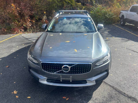 2017 Volvo V90 Cross Country T6