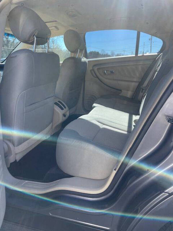 2013 Ford Taurus SEL