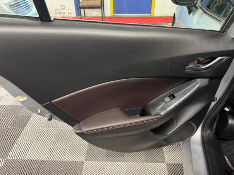 2018 Mazda MAZDA3 Touring