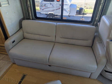 2006 Safari Trek 27RB / 28ft