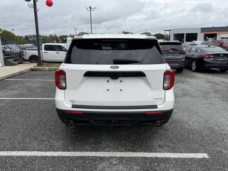 2022 Ford Explorer ST-Line