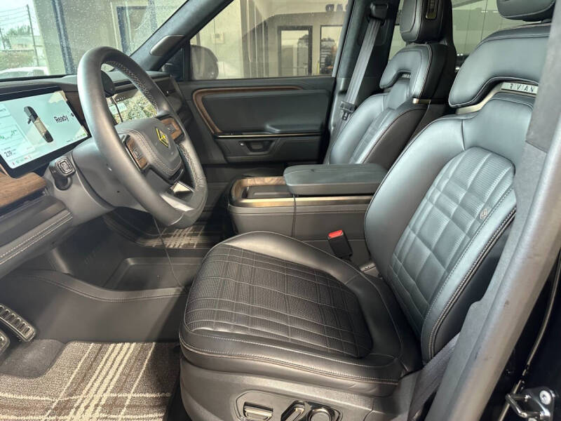 2026 Rivian R1S Ascend