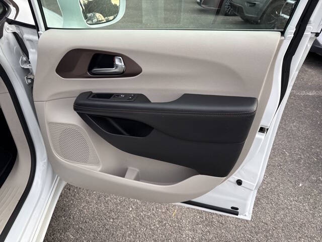 2019 Chrysler Pacifica Touring L Plus