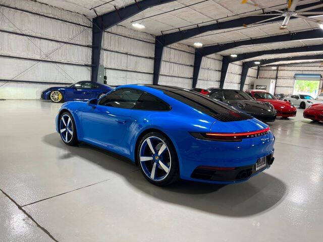 2022 Porsche 911 Carrera