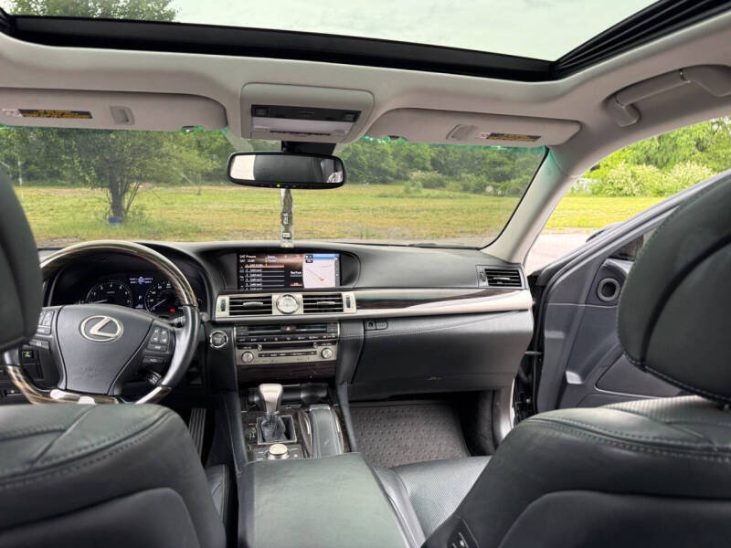 2017 Lexus LS 460