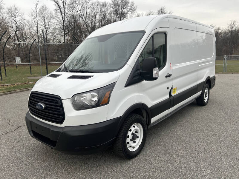 2019 Ford Transit Van Base's photo