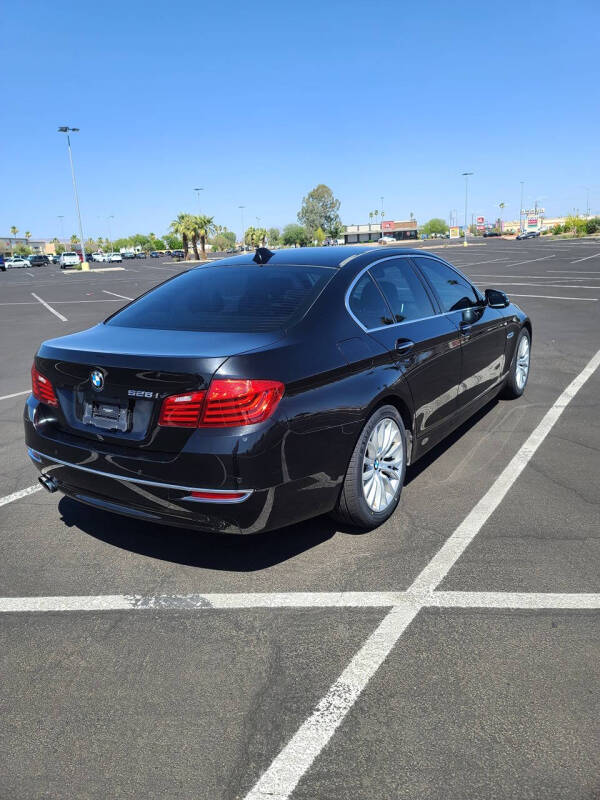 2016 BMW 5 Series 528i