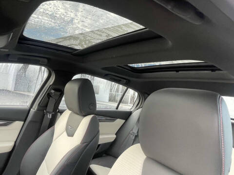 2025 Cadillac CT5 Sport