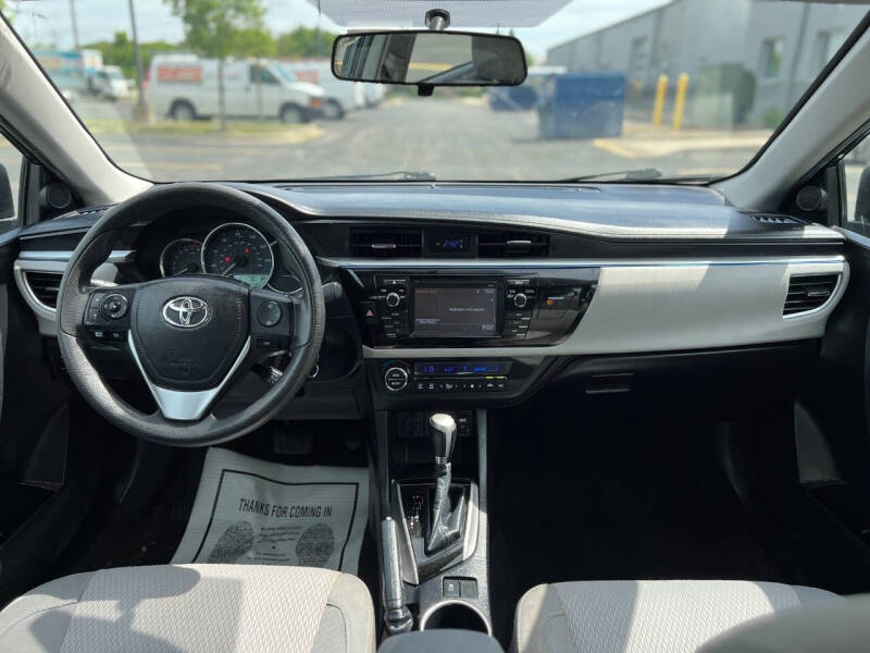 2015 Toyota Corolla LE