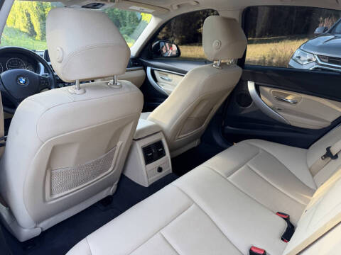 2018 BMW 3 Series 320i