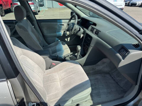 1999 Toyota Camry LE