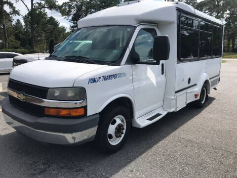 2009 Chevrolet Express Cutaway for sale at Georgia Carmart in Douglas GA