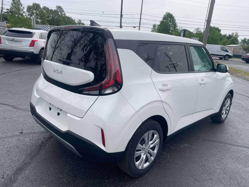 2023 Kia Soul LX