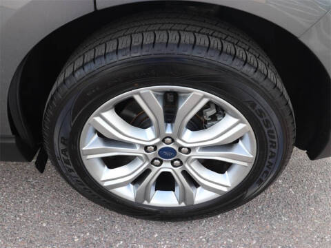 2022 Ford Edge Titanium