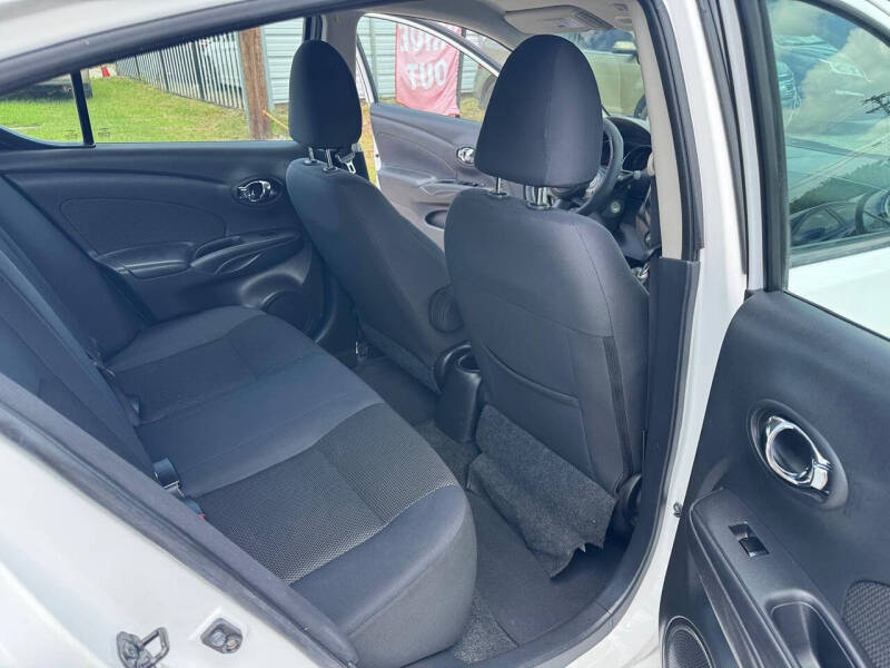 2013 Nissan Versa 1.6 S