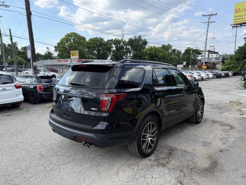 2018 Ford Explorer Sport
