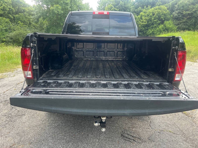 2016 RAM 1500 SLT