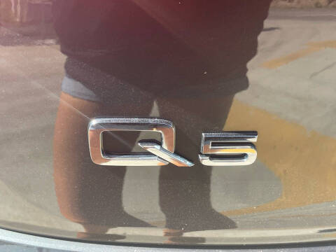 2018 Audi Q5 2.0T quattro Premium Plus