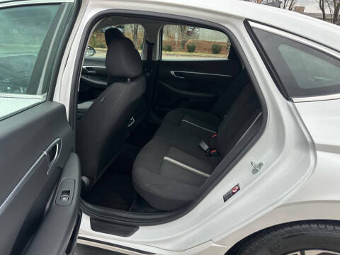 2022 Hyundai Sonata Hybrid Blue