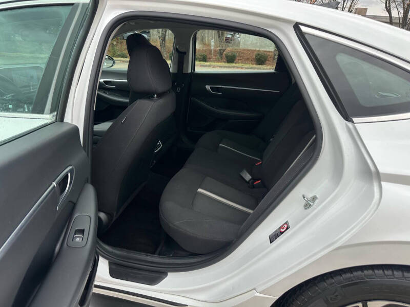 2022 Hyundai Sonata Hybrid Blue