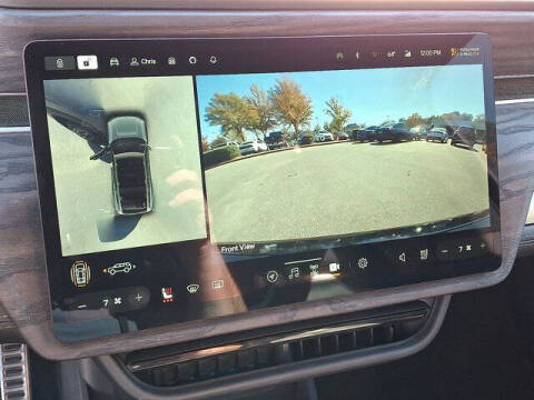 2023 Rivian R1S Adventure